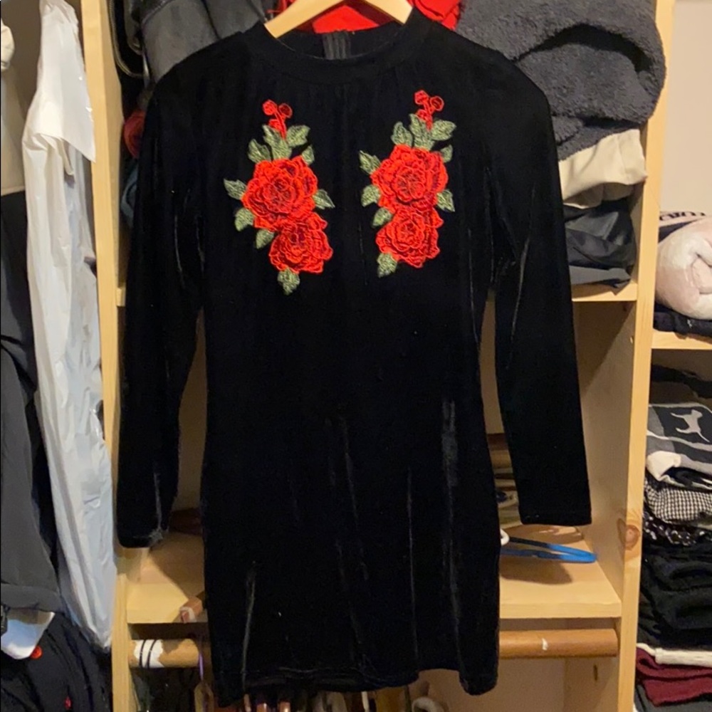 Dress w flowers